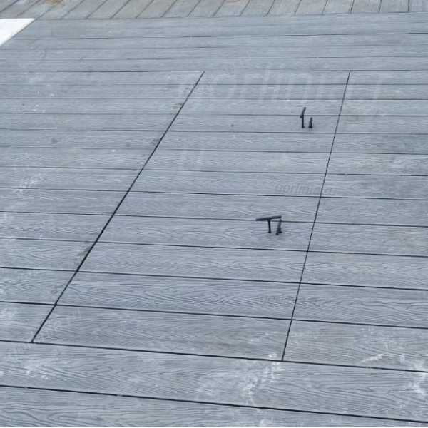 Люк под террасную доску ДПК скрытый на стальном каркасе с петлями на газлифтах