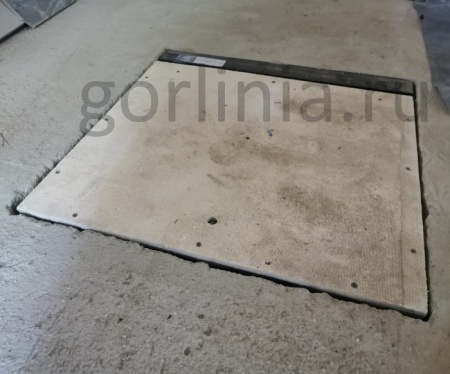 Люк напольный Стелс-КУ 770*700п короб утепленное исполнение